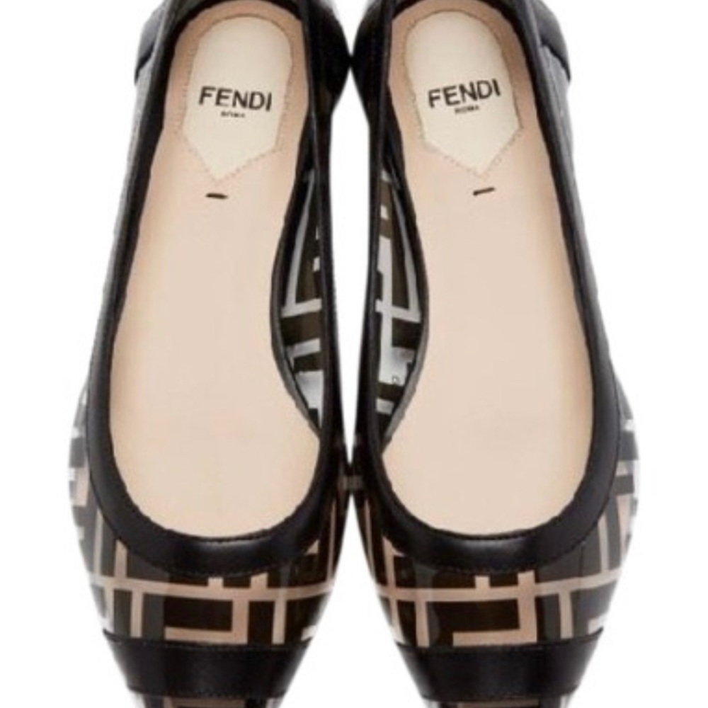 Fendi flats